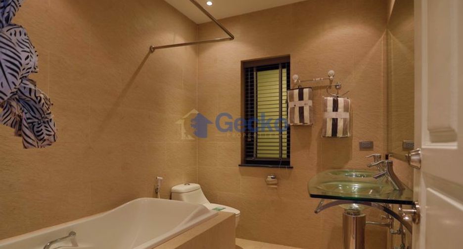 For rent and for sale 2 bedrooms house in Bang Lamung, Chonburi