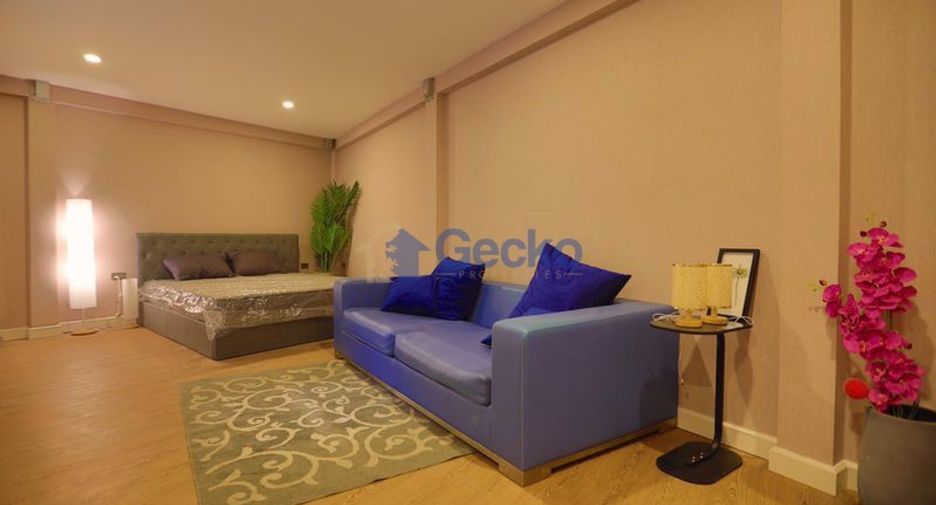 For rent and for sale 2 bedrooms house in Bang Lamung, Chonburi