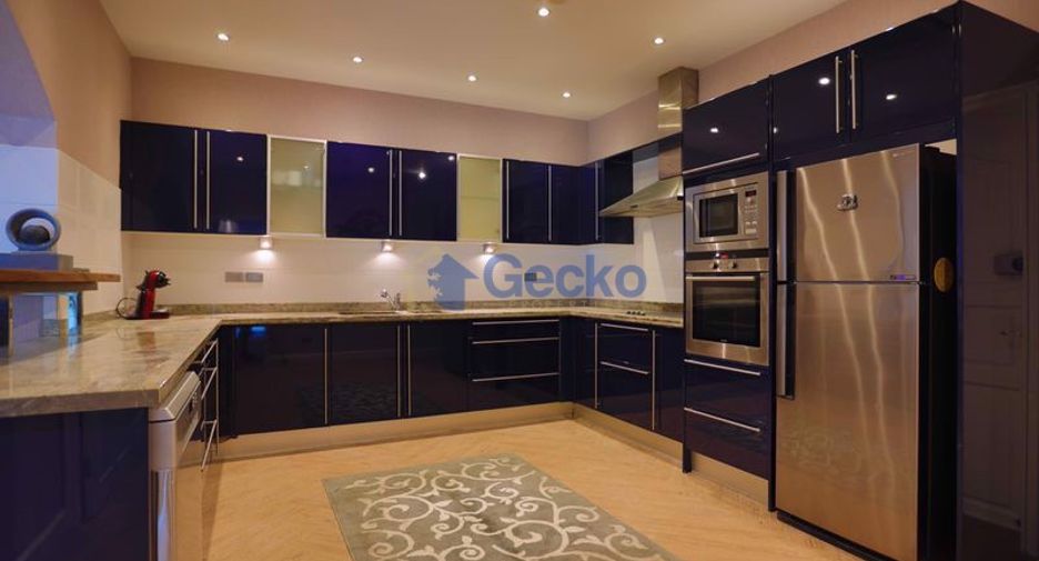 For rent and for sale 2 bedrooms house in Bang Lamung, Chonburi
