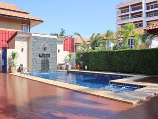 For sale and for rent 4 bed house in Bang Lamung, Chonburi