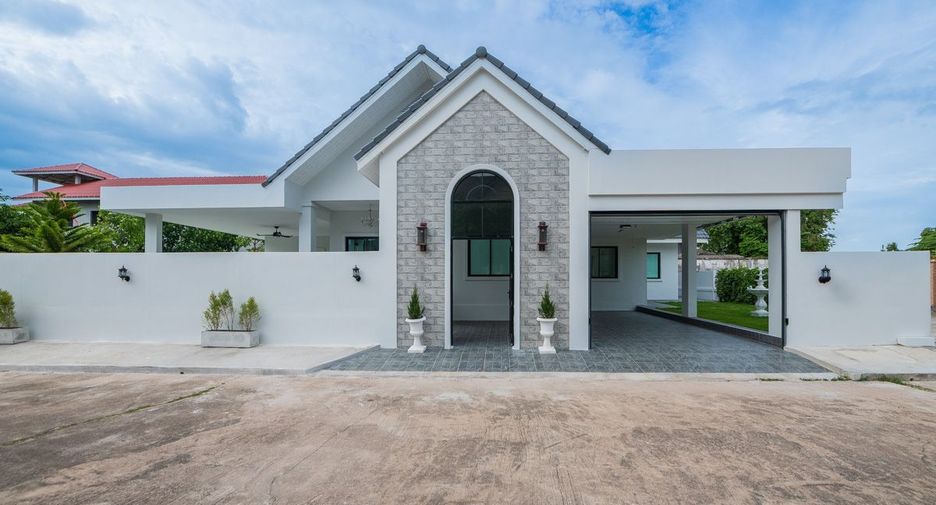 出售 3 卧室 独立屋 在 Bang Lamung, Chon Buri