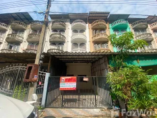 For sale 6 bed townhouse in Mueang Nonthaburi, Nonthaburi