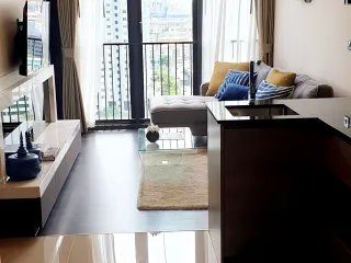 For rent 1 bed condo in Huai Khwang, Bangkok