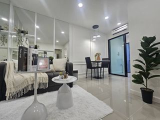 For sale 1 Beds condo in Bang Na, Bangkok
