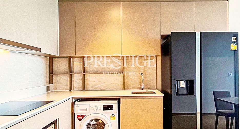 For rent 2 bedrooms condo in Pratumnak, Pattaya
