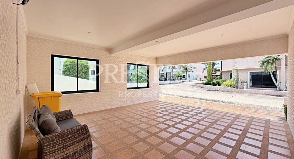 For rent and for sale 4 bedrooms house in Bang Lamung, Chonburi