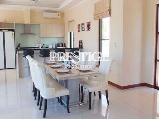 For sale and for rent 4 bedrooms house in Bang Lamung, Chonburi