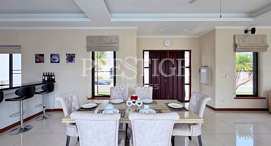 For rent and for sale 4 bedrooms house in Bang Lamung, Chonburi