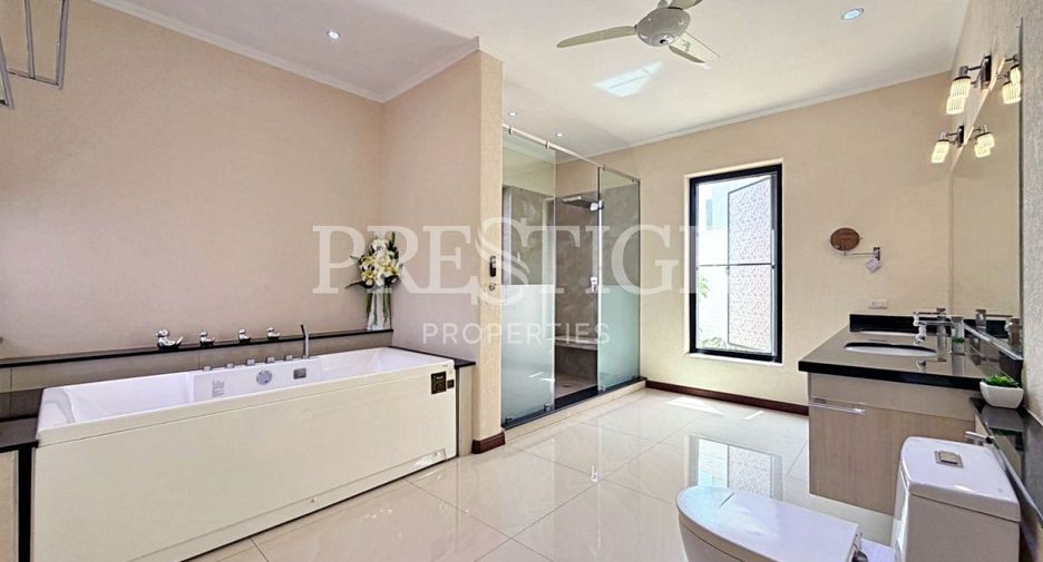 For rent and for sale 4 bedrooms house in Bang Lamung, Chonburi
