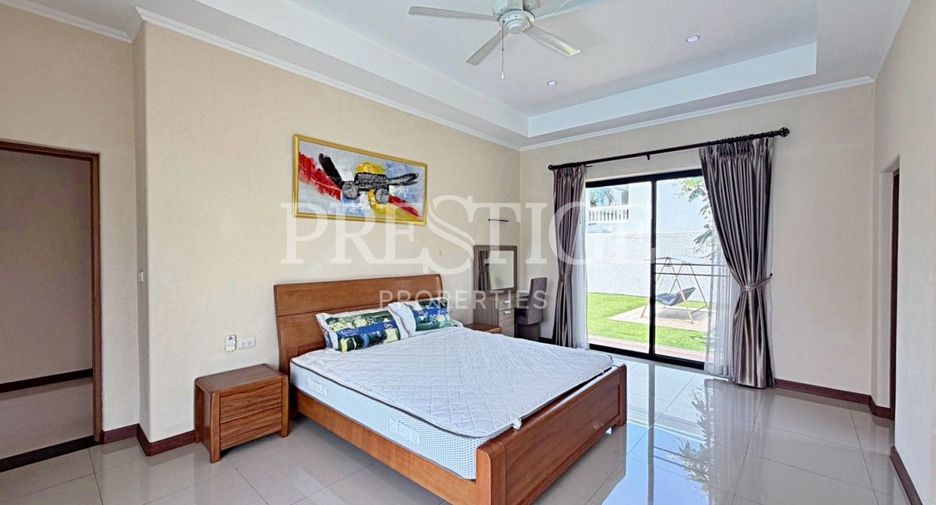 For rent and for sale 4 bedrooms house in Bang Lamung, Chonburi