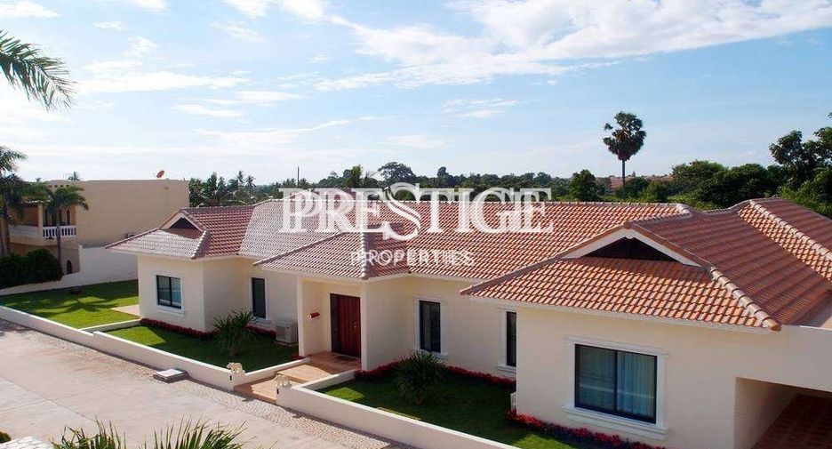 For sale and for rent 4 bedrooms house in Bang Lamung, Chonburi