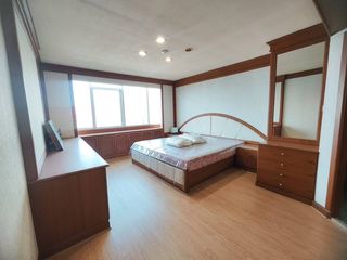 For sale 2 bed condo in Chatuchak, Bangkok
