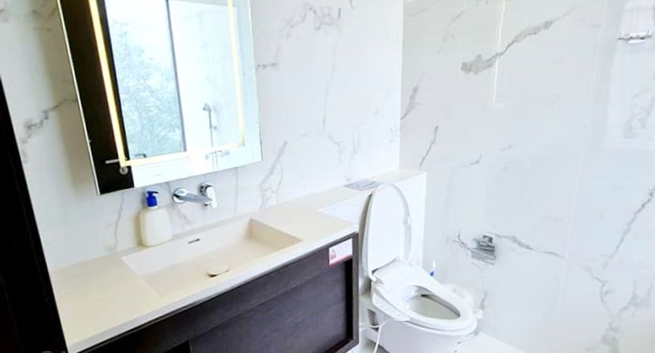 Wohnung zur Miete mit 2 Zimmer in Khlong Toei, Bangkok