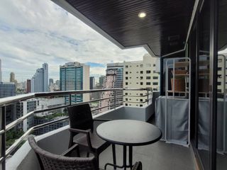 For rent 2 bed condo in Khlong Toei, Bangkok