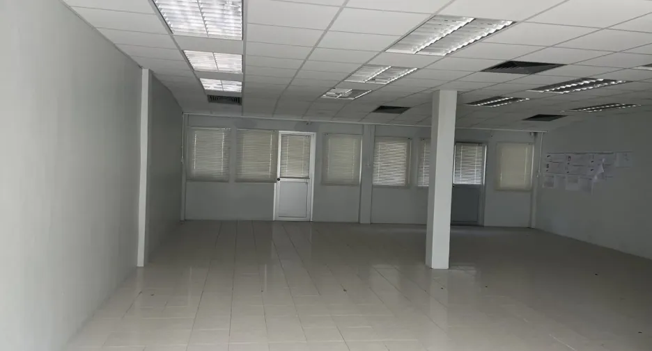 For rent retail Space in Phra Khanong, Bangkok