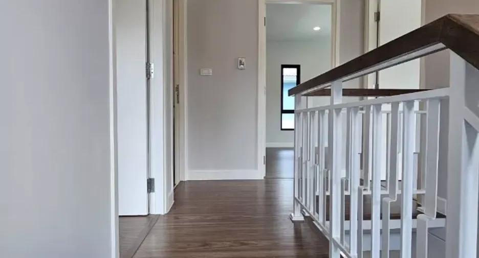 For sale 4 bedrooms house in Lam Luk Ka, Pathum Thani