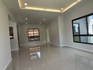 For sale 4 bedrooms house in Lam Luk Ka, Pathum Thani