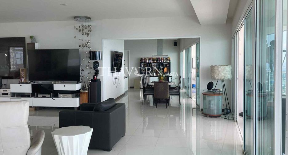 Condo en venta de 4 habitaciones en Sattahip, Chonburi