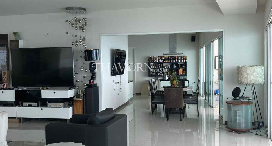 Condo en venta de 4 habitaciones en Sattahip, Chonburi