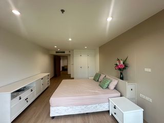 For rent 2 bed condo in Khlong Toei, Bangkok