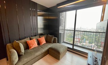 For rent 2 bed condo in Pathum Wan, Bangkok