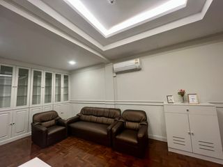 For rent 2 bed condo in Khlong Toei, Bangkok