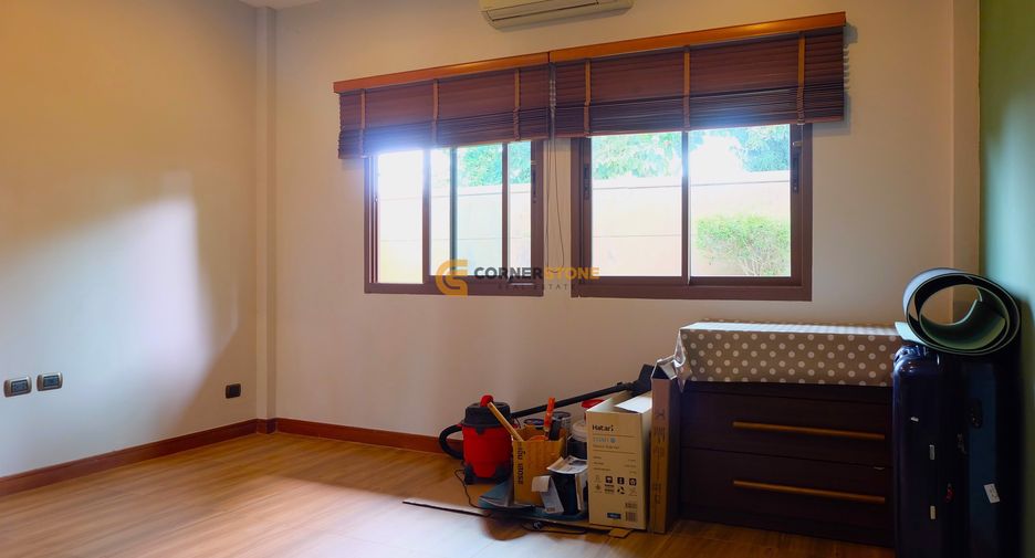 For sale 3 ベッドルーム house in Huay Yai, Pattaya