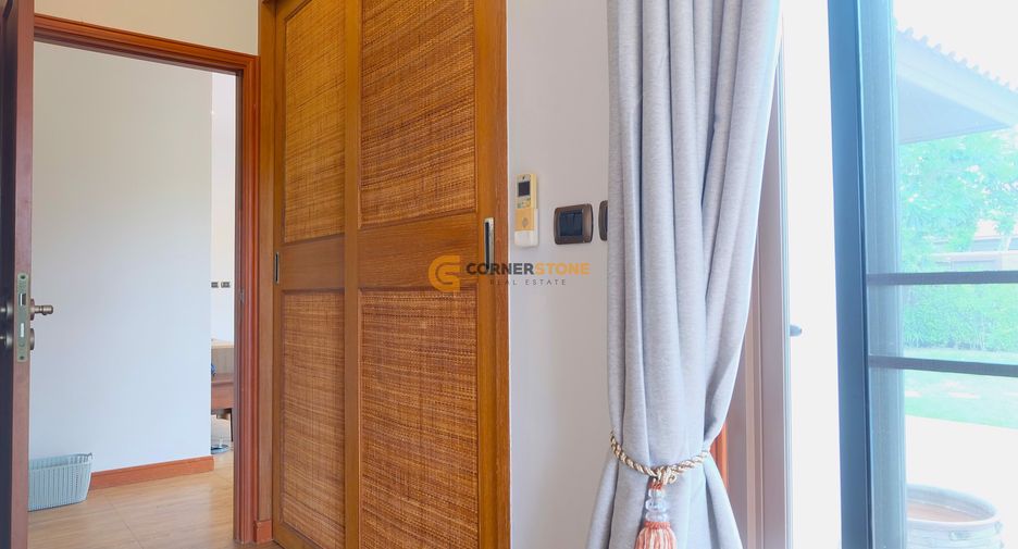 For sale 3 ベッドルーム house in Huay Yai, Pattaya