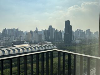 For rent 1 bed condo in Huai Khwang, Bangkok