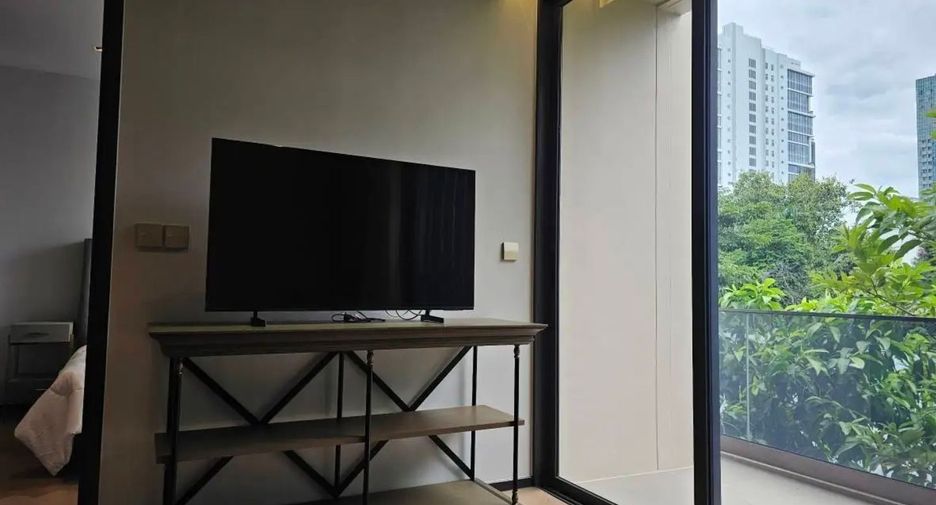 For rent 1 bed condo in Watthana, Bangkok