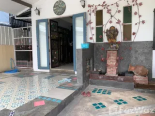 For rent 5 Beds house in Din Daeng, Bangkok