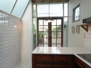 For sale 1 bed townhouse in Phaya Thai, Bangkok