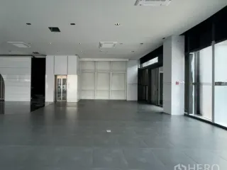 For rent retail Space in Watthana, Bangkok