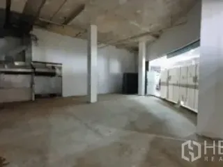 Аренда торговое помещение в Кхлонг Тоеи, Бангкок