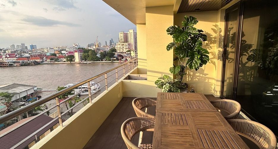 For rent 3 bed condo in Khlong San, Bangkok