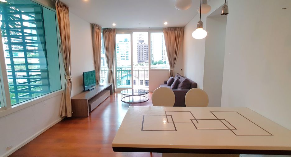 For rent 2 bed condo in Watthana, Bangkok