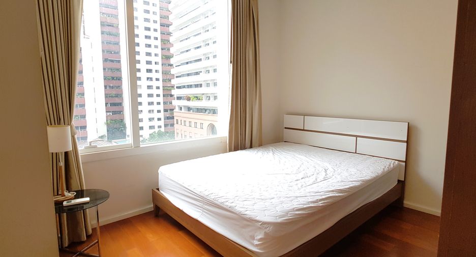 For rent 2 bed condo in Watthana, Bangkok