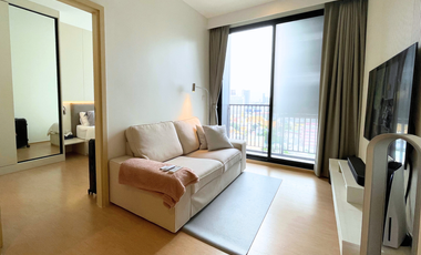 For sale 2 bed condo in Watthana, Bangkok