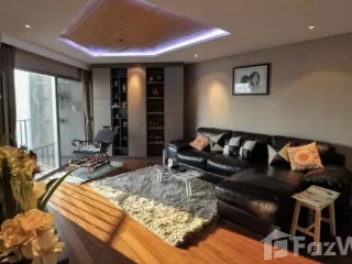 For sale 2 bed condo in Huai Khwang, Bangkok