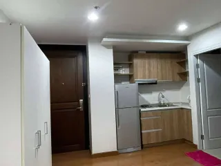 For rent 1 bed condo in Phra Khanong, Bangkok