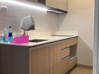For sale 2 bed condo in Bangkok Noi, Bangkok