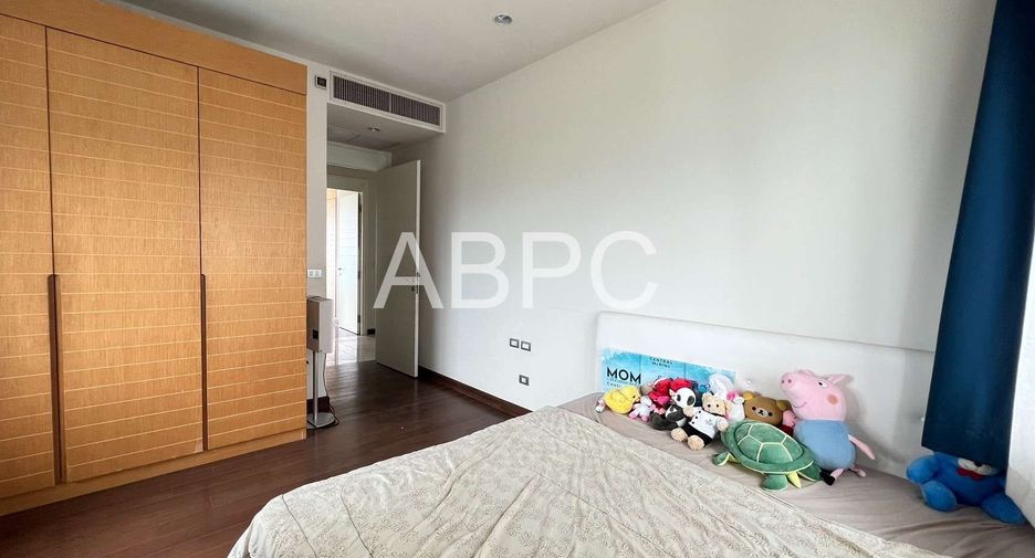 For sale 4 ベッドルーム condo in Sattahip, Chonburi