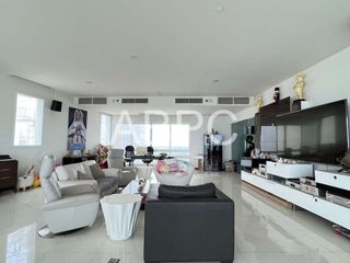 For sale 4 bedrooms condo in Na Jomtien, Pattaya