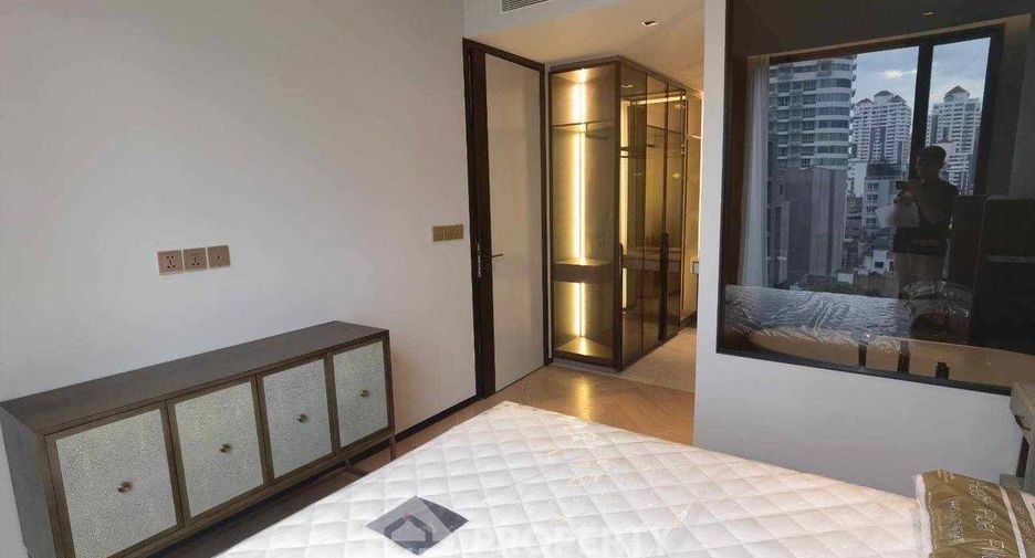 For sale 2 bed condo in Watthana, Bangkok