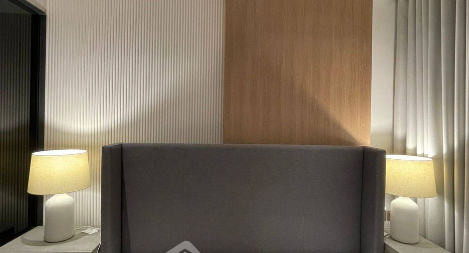 For sale 2 bed condo in Watthana, Bangkok