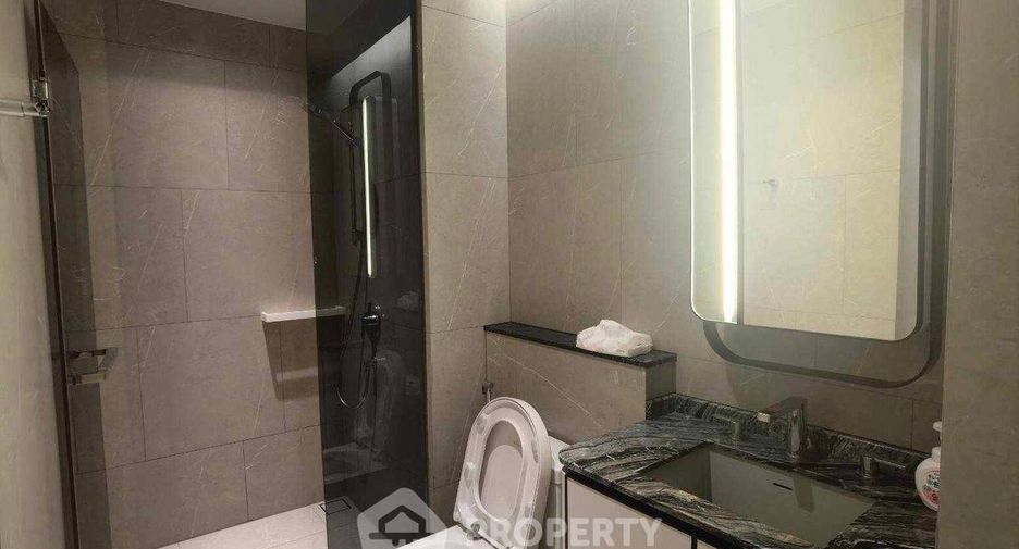 For sale 2 bed condo in Watthana, Bangkok