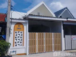 For sale 2 bed townhouse in Mueang Lamphun, Lamphun