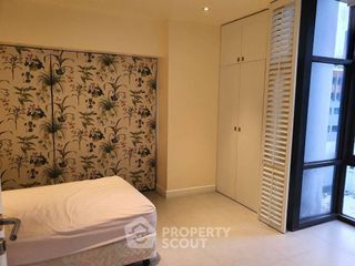 For rent 3 bed condo in Pathum Wan, Bangkok