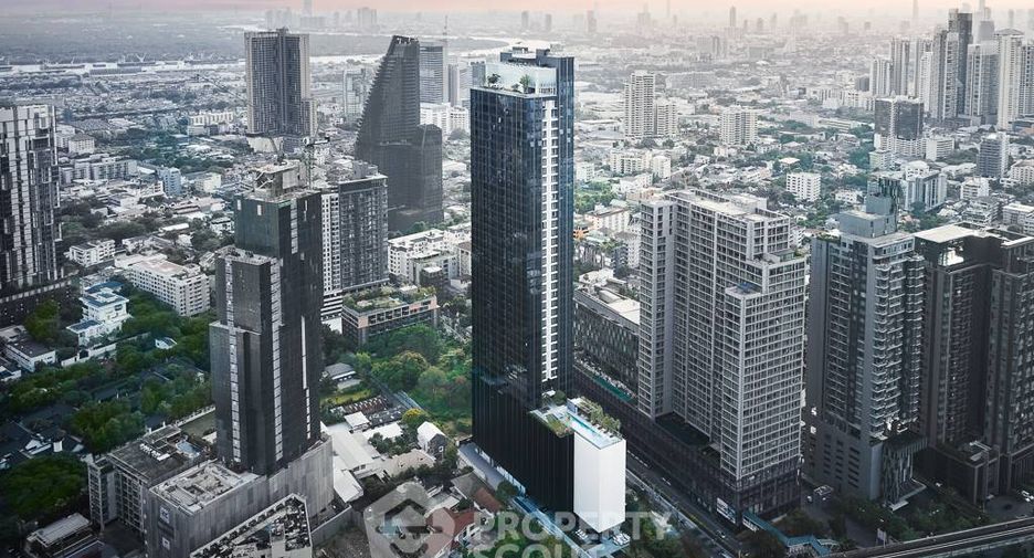 For sale 2 bed condo in Khlong Toei, Bangkok