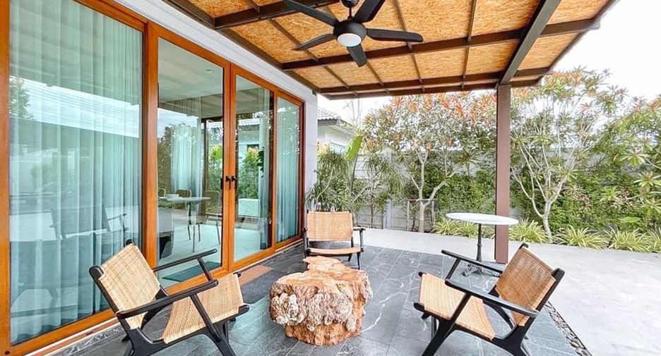 For sale 3 bedrooms villa in East Pattaya, Pattaya